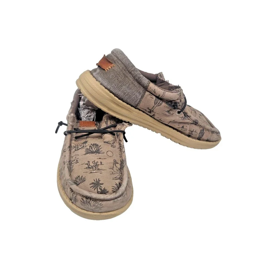 Hey Dude Wally Slip on Canvas Shoes Youth Size 5 Desert Print